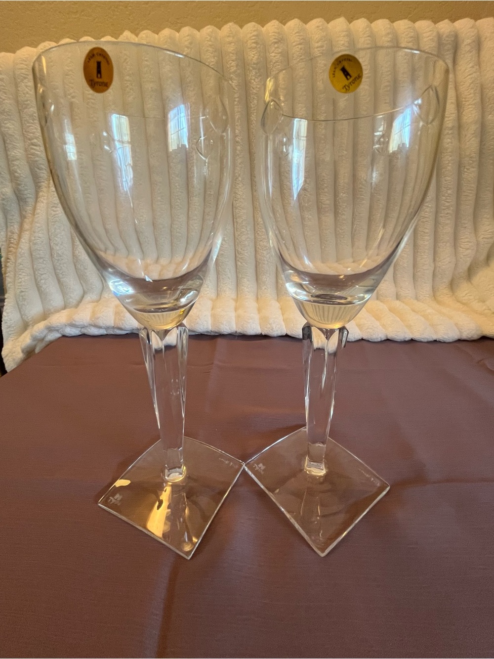Set of 2 Clear Vintage Tyrone Crystal Wine Glasses.